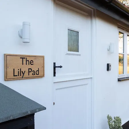 The Lily Pad Suffolk Villa Thornham Magna Exterior photo